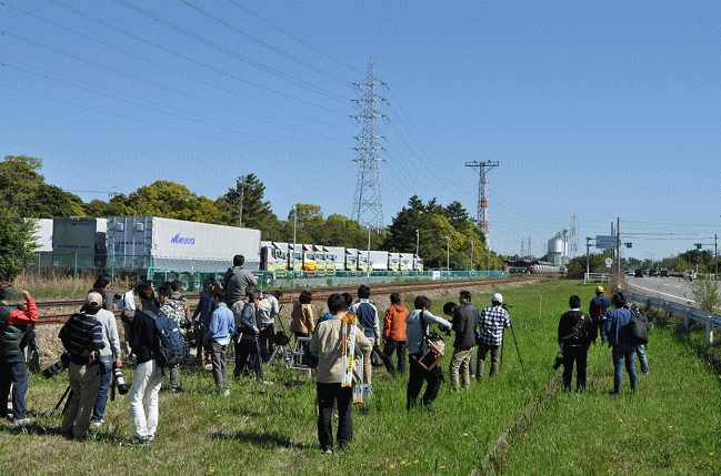 撮影会の碧南市駅構内