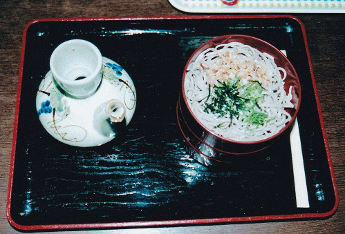 亀嵩駅の蕎麦屋で2004年に食べた割子そば