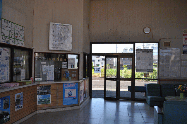 紀伊御坊駅の駅舎内部