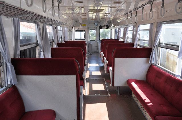 紀州鉄道KR301の車内