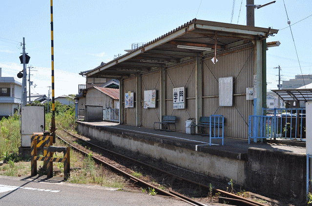 学門駅の外観