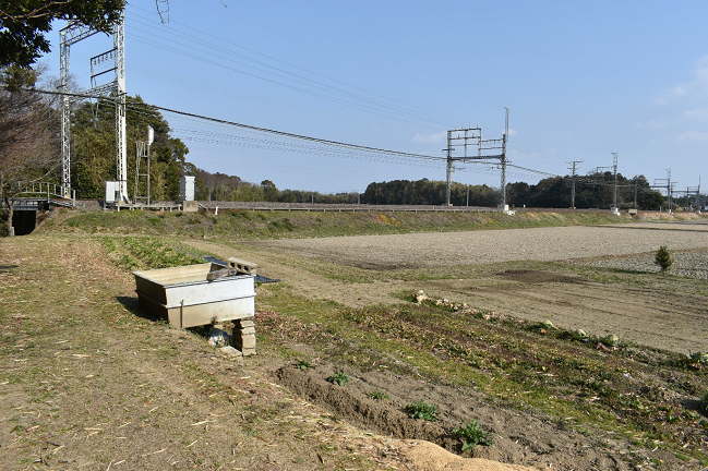 漕代駅から斎宮駅方面へ行った農道の撮影地