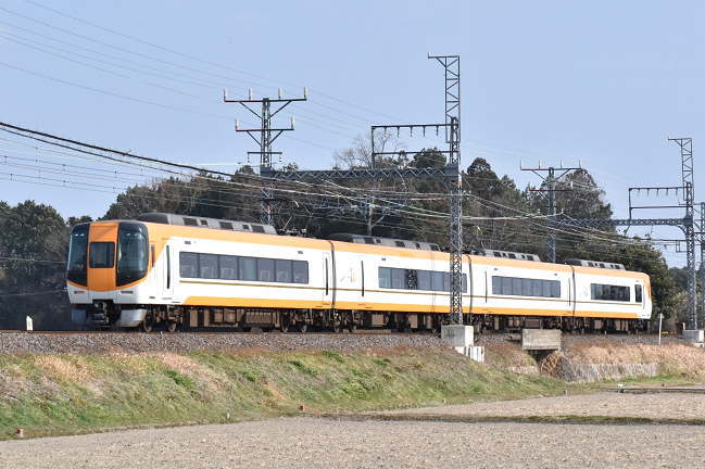 大阪難波行特急7304列車