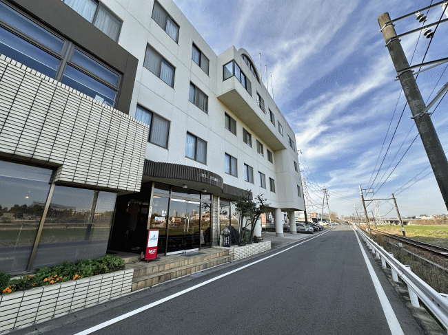 ビジネスホテルこさなぎの外観