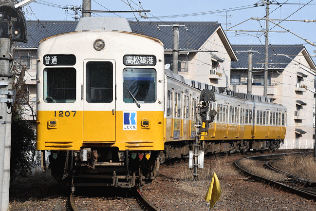 元京急700形の琴電1200形