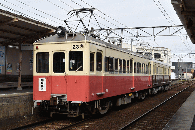 琴電レトロ電車20形23号