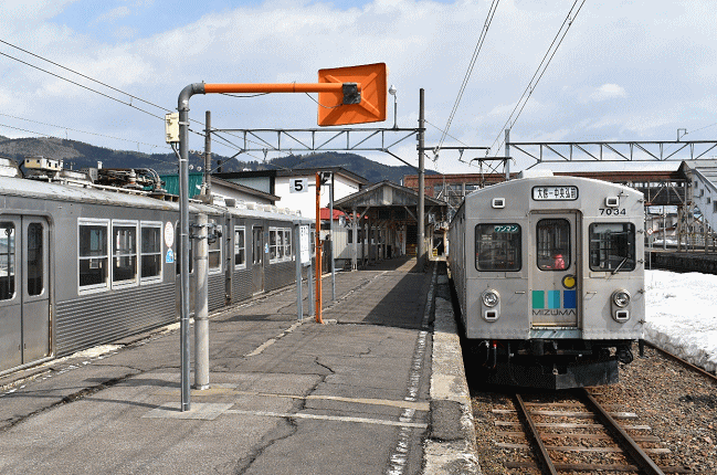 大鰐線の元東急7000形