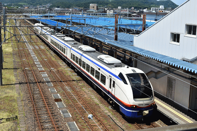 Ｅ６５３系特急「しらゆき」