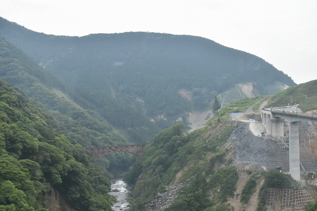 阿蘇長陽大橋と南阿蘇鉄道の第一白川橋梁