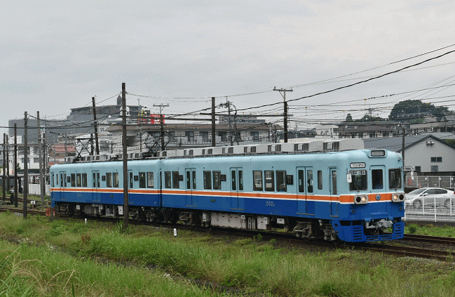 北熊本駅寄りの堤防で上熊本行を撮影