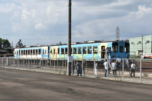 倉敷貨物ターミナル駅で臨時列車を下車
