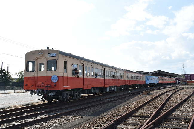 倉敷貨物ターミナル駅での国鉄型気動車の展示