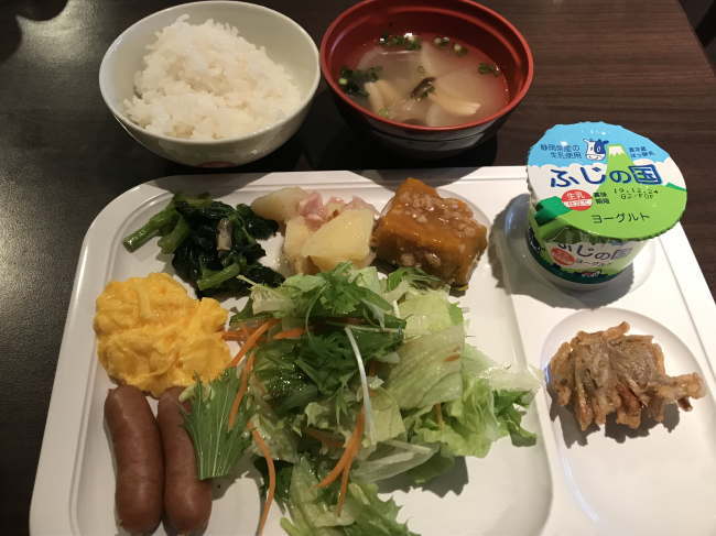 くれたけインいわたの朝食バイキング