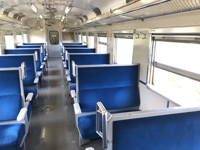 釧路湿原ノロッコ号の自由席のボックスシート