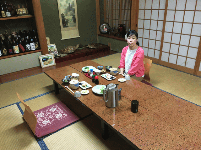 まるやすの朝食会場