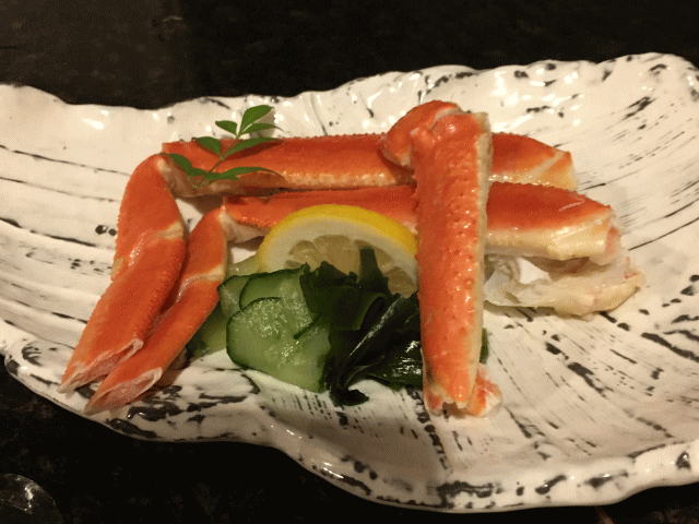 酒鮮の宿まるやすのボイルズワイガニ