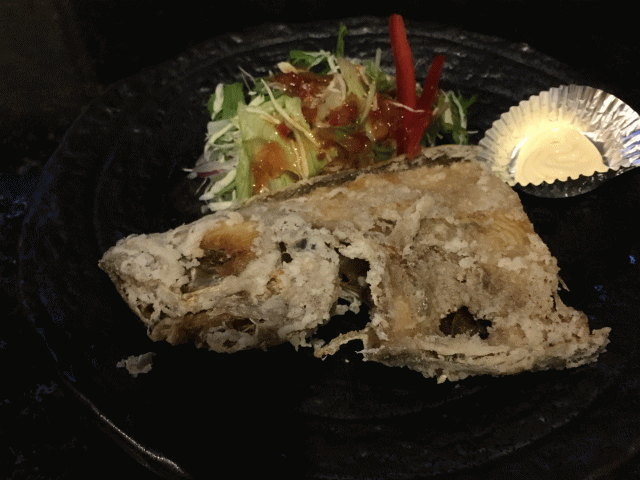 酒鮮の宿まるやすのカレイの唐揚げ