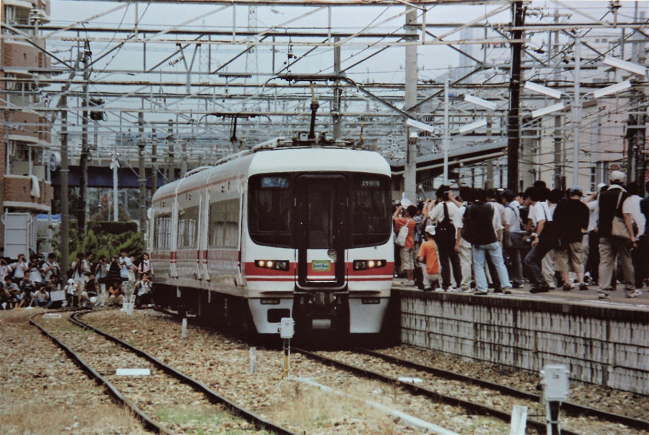 1600系が1700系のルーツ