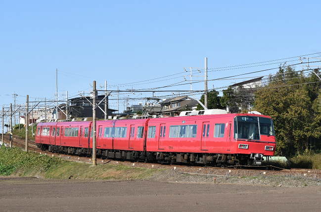 にんじんカーブで5700系を撮影