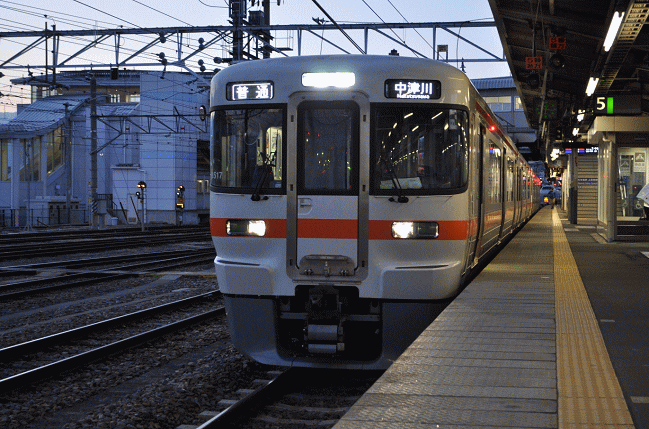 ＪＲ東海の３１３系（松本駅）