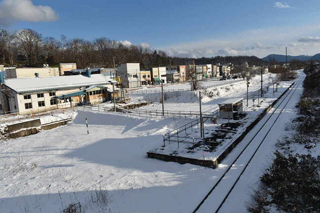 清水沢駅の全景