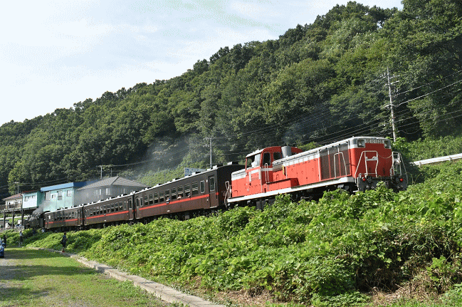 SLもおか号の後追い撮影（道の駅もてぎにて）