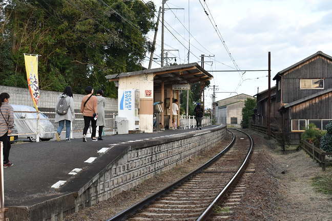長尾線の白山駅