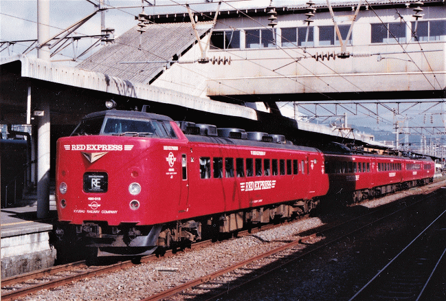 485系による特急「かもめ号」(長崎駅)