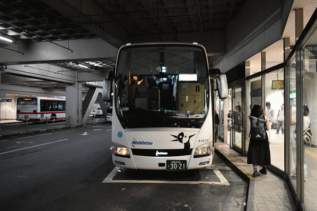 福岡天神行「どんたく号」