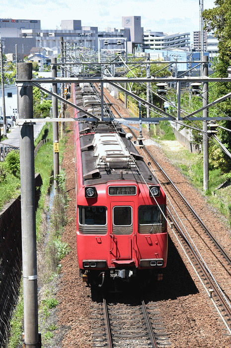 赤池に向かう名鉄100系