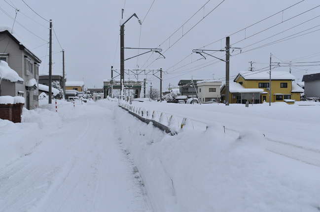 撫牛子駅付近の奥羽本線