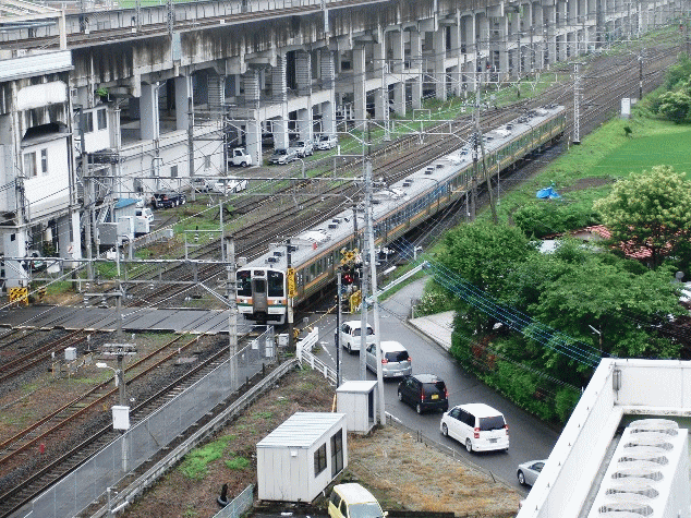 那須塩原ステーションホテルから東北本線を見る