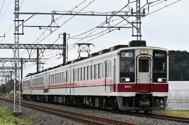 6151Fは6050型のトップナンバー