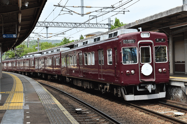 5100系（滝山駅）