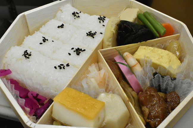 大阪・水了軒の八角弁当