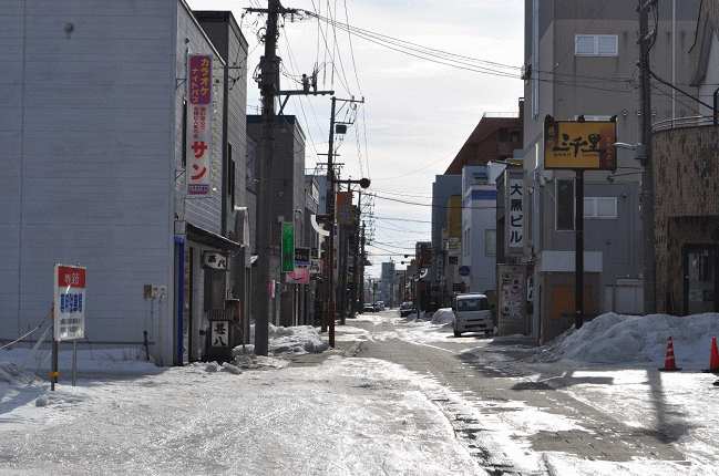 南稚内駅前の繁華街の朝