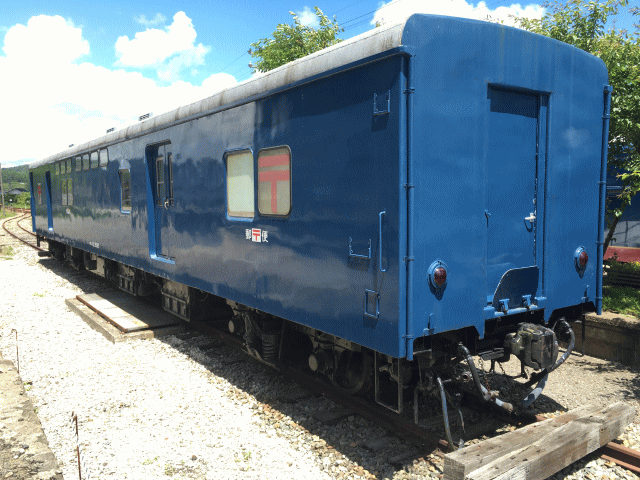 能登中島駅に保存されている郵便車