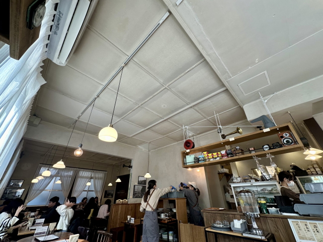 駅舎カフェ1の1の店内