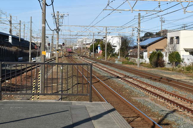 二川駅の下りホーム端（豊橋側）