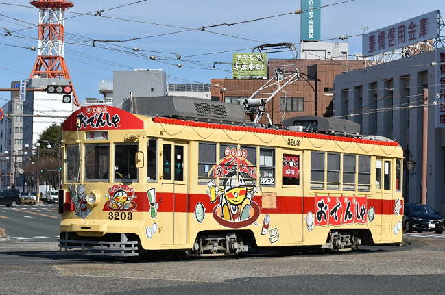 おでんしゃ（新川の交差点）