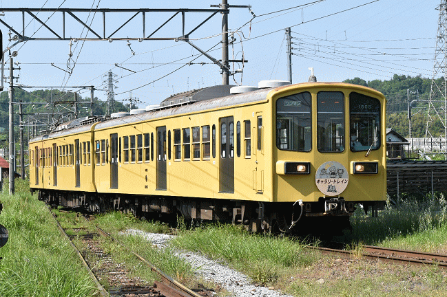 近江鉄道の800系電車(鳥居本駅)