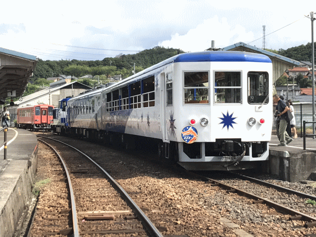 奥出雲おろち号の先頭車(備後落合行き)