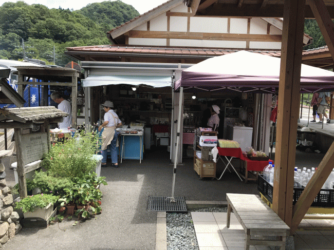 出雲坂根駅の臨時売店「延命の里」