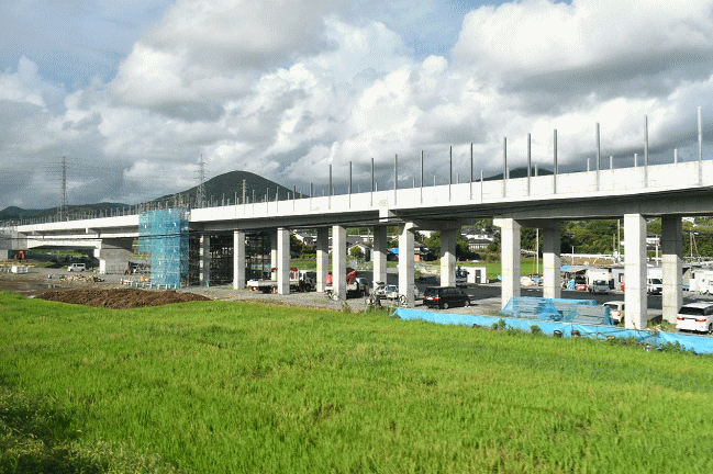 建設中の九州新幹線（長崎ルート）