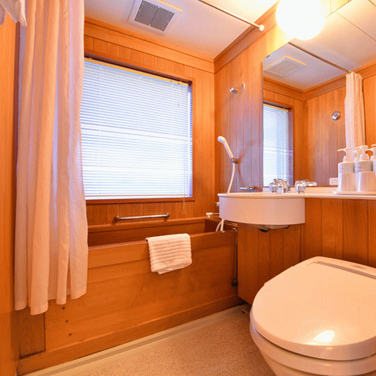 プラザホテルむつの青森ひばの浴室