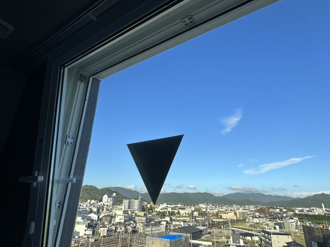 ホテルルートイン京都亀岡駅前の窓の開き具合