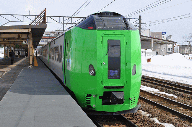 特急ライラック、深川駅にて