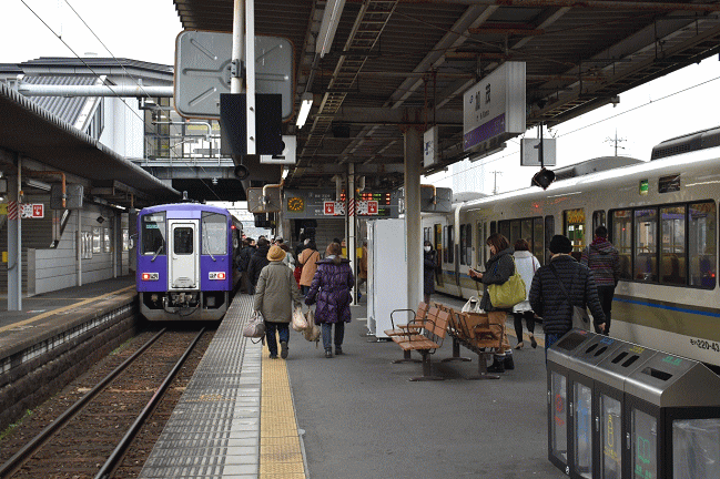 キハ120の単行列車