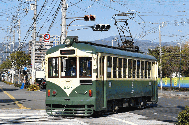 とさでん交通207号