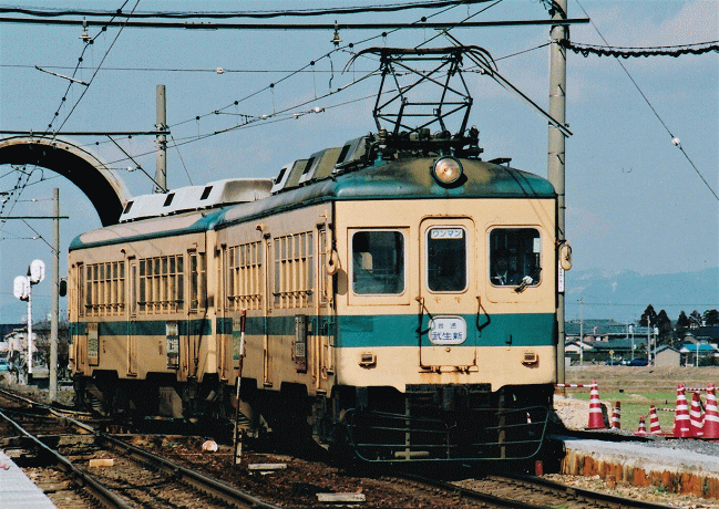 2006年の三十八社駅